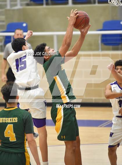 Thumbnail 3 in Holmes vs Warren photogallery.