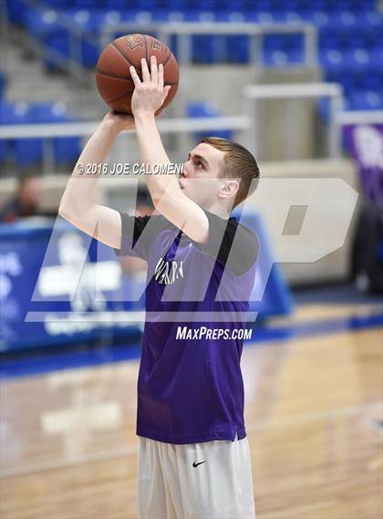 Thumbnail 2 in Holmes vs Warren photogallery.