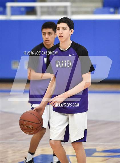 Thumbnail 3 in Holmes vs Warren photogallery.