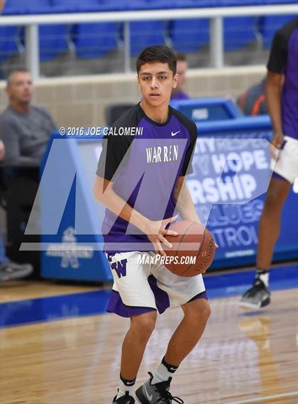 Thumbnail 3 in Holmes vs Warren photogallery.