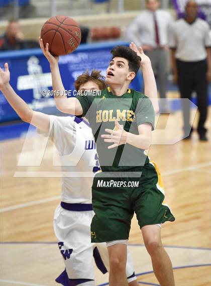Thumbnail 2 in Holmes vs Warren photogallery.
