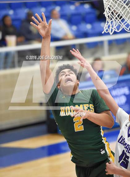 Thumbnail 3 in Holmes vs Warren photogallery.