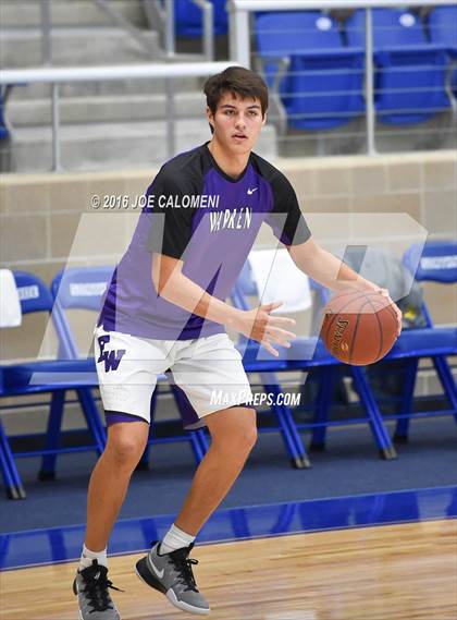 Thumbnail 3 in Holmes vs Warren photogallery.