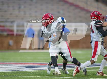 Thumbnail 2 in Lake Taylor vs. Tuscarora (VHSL Class 4 Final) photogallery.