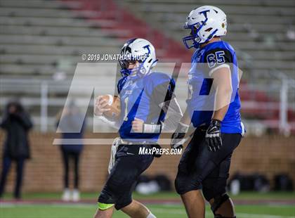 Thumbnail 2 in Lake Taylor vs. Tuscarora (VHSL Class 4 Final) photogallery.