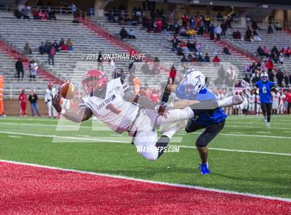 Thumbnail 2 in Lake Taylor vs. Tuscarora (VHSL Class 4 Final) photogallery.