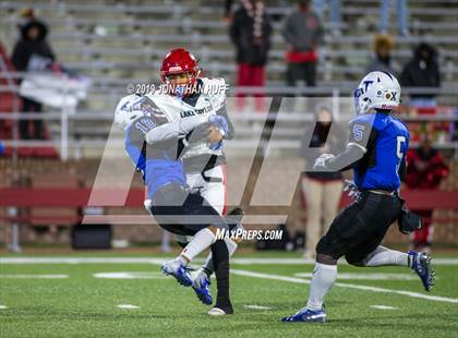 Thumbnail 3 in Lake Taylor vs. Tuscarora (VHSL Class 4 Final) photogallery.