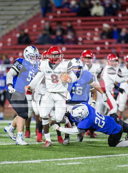 Thumbnail 3 in Lake Taylor vs. Tuscarora (VHSL Class 4 Final) photogallery.