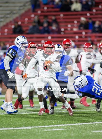 Thumbnail 2 in Lake Taylor vs. Tuscarora (VHSL Class 4 Final) photogallery.