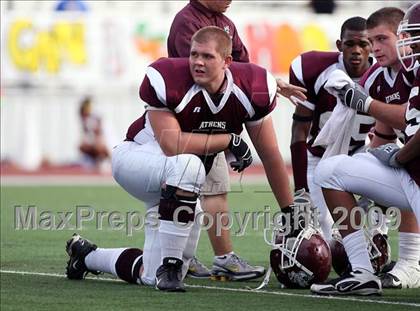 Thumbnail 2 in Athens vs. La Vega (Texas Bi-District Playoffs) photogallery.
