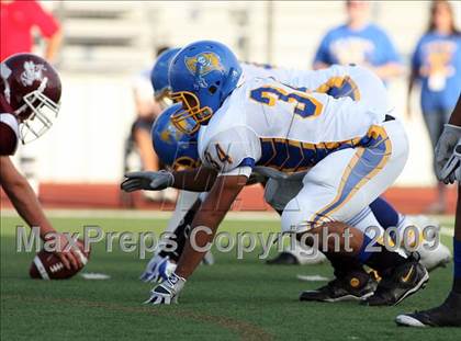 Thumbnail 3 in Athens vs. La Vega (Texas Bi-District Playoffs) photogallery.