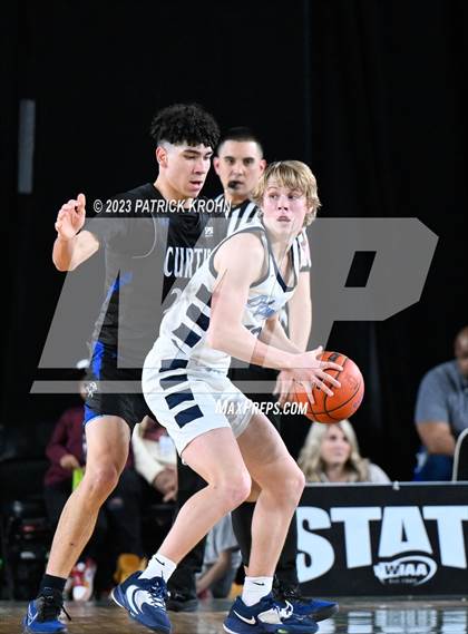 Thumbnail 1 in Curtis vs. Olympia (WIAA 4A Final) photogallery.