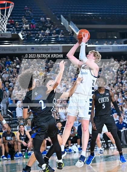 Thumbnail 2 in Curtis vs. Olympia (WIAA 4A Final) photogallery.