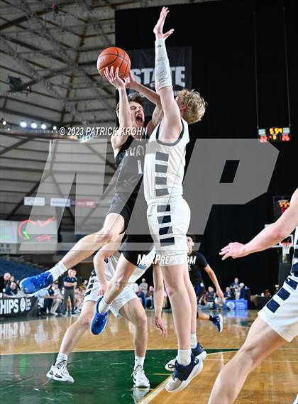 Thumbnail 2 in Curtis vs. Olympia (WIAA 4A Final) photogallery.