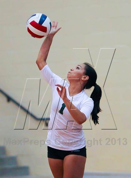 Thumbnail 3 in Birdville vs Haltom (EMS-ISD Tournament) photogallery.
