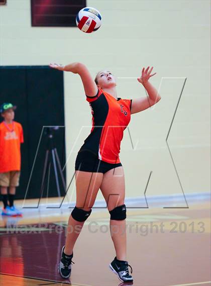 Thumbnail 1 in Birdville vs Haltom (EMS-ISD Tournament) photogallery.
