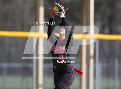 Thumbnail 2 in Circleville @ Berne Union photogallery.