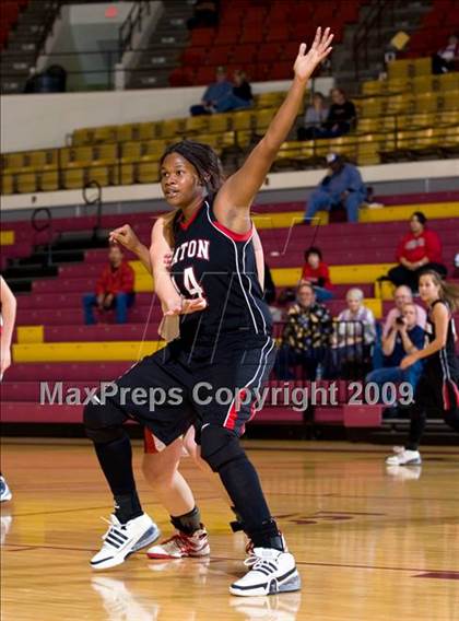 Thumbnail 3 in Aubrey @ Slaton (Fantasy of Lights Tournament) photogallery.