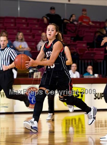 Thumbnail 2 in Aubrey @ Slaton (Fantasy of Lights Tournament) photogallery.