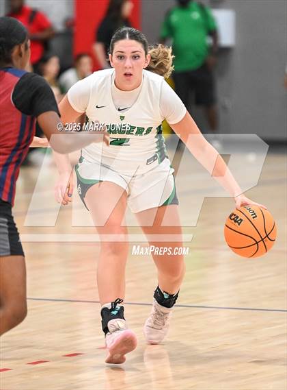 Thumbnail 2 in McClintock vs. Thousand Oaks (Section 7) photogallery.