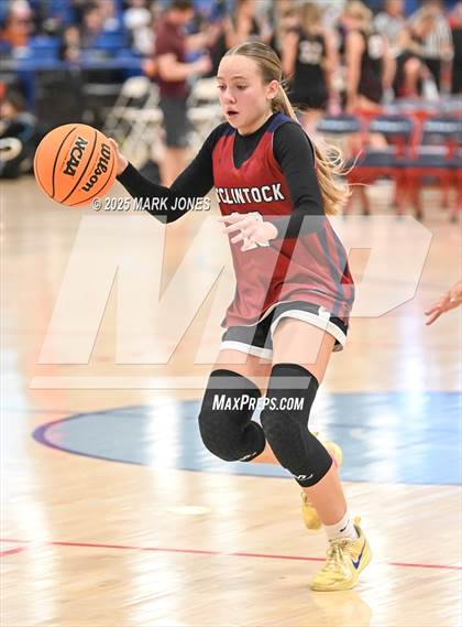 Thumbnail 3 in McClintock vs. Thousand Oaks (Section 7) photogallery.