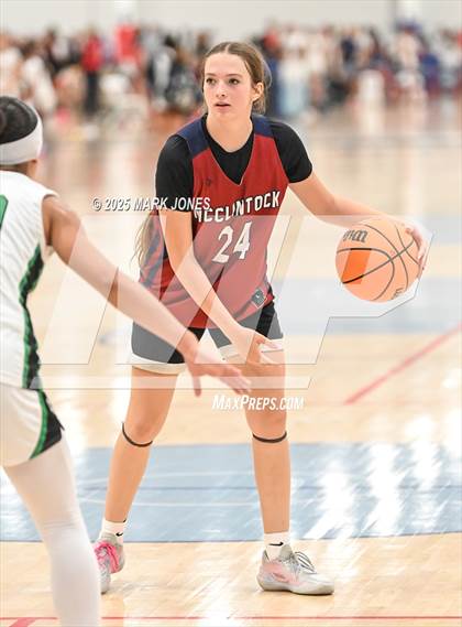 Thumbnail 1 in McClintock vs. Thousand Oaks (Section 7) photogallery.