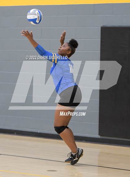 Thumbnail 2 in Leading Edge Academy vs. Carl Hayden (Epic Tourneys Volleyball Invite) photogallery.