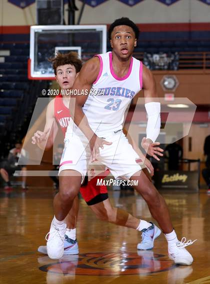 Thumbnail 1 in Sheldon vs. Mater Dei (Tarkanian Classic) photogallery.