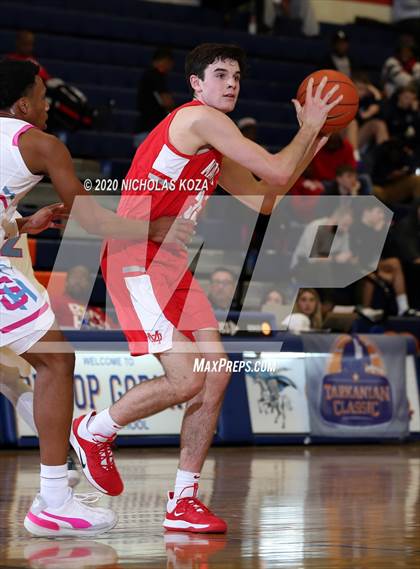Thumbnail 2 in Sheldon vs. Mater Dei (Tarkanian Classic) photogallery.