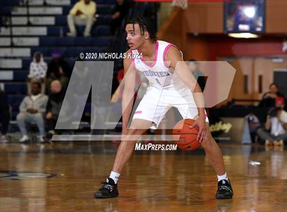 Thumbnail 1 in Sheldon vs. Mater Dei (Tarkanian Classic) photogallery.