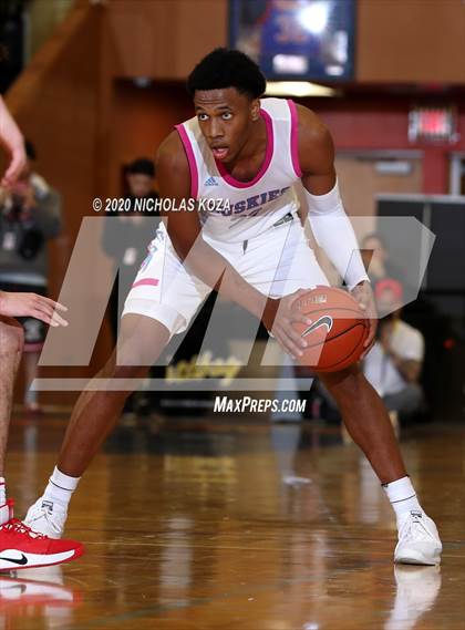 Thumbnail 2 in Sheldon vs. Mater Dei (Tarkanian Classic) photogallery.