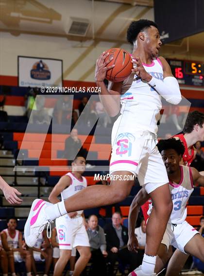 Thumbnail 3 in Sheldon vs. Mater Dei (Tarkanian Classic) photogallery.