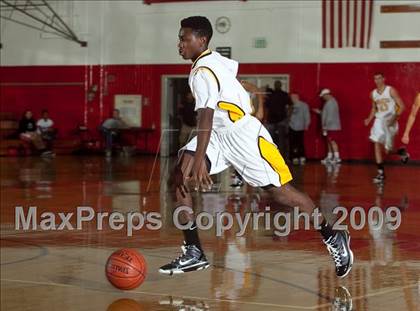 Thumbnail 3 in Palm Desert vs. San Pedro (Palm Springs Winter Classic) photogallery.