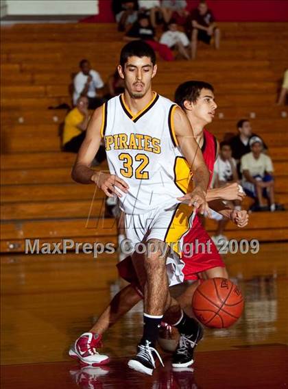 Thumbnail 3 in Palm Desert vs. San Pedro (Palm Springs Winter Classic) photogallery.
