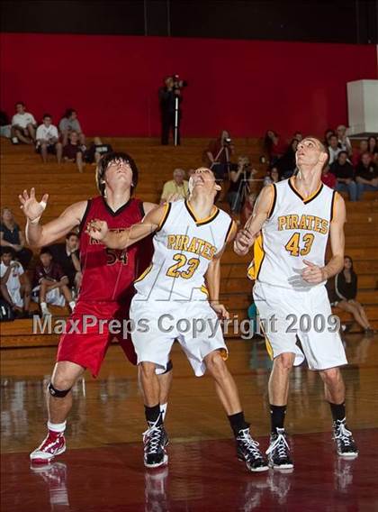 Thumbnail 3 in Palm Desert vs. San Pedro (Palm Springs Winter Classic) photogallery.