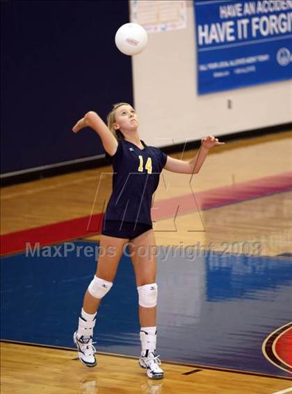 Thumbnail 1 in Highland Park vs Dawson (Nike Volleyball Classic) photogallery.