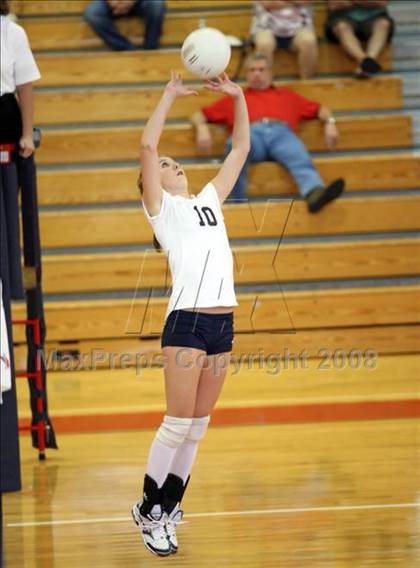 Thumbnail 2 in Highland Park vs Dawson (Nike Volleyball Classic) photogallery.