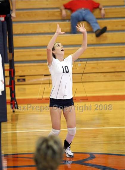 Thumbnail 2 in Highland Park vs Dawson (Nike Volleyball Classic) photogallery.