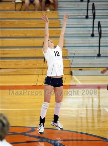 Thumbnail 3 in Highland Park vs Dawson (Nike Volleyball Classic) photogallery.