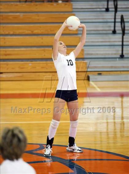 Thumbnail 2 in Highland Park vs Dawson (Nike Volleyball Classic) photogallery.