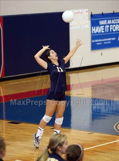 Thumbnail 3 in Highland Park vs Dawson (Nike Volleyball Classic) photogallery.