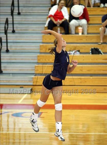 Thumbnail 2 in Highland Park vs Dawson (Nike Volleyball Classic) photogallery.