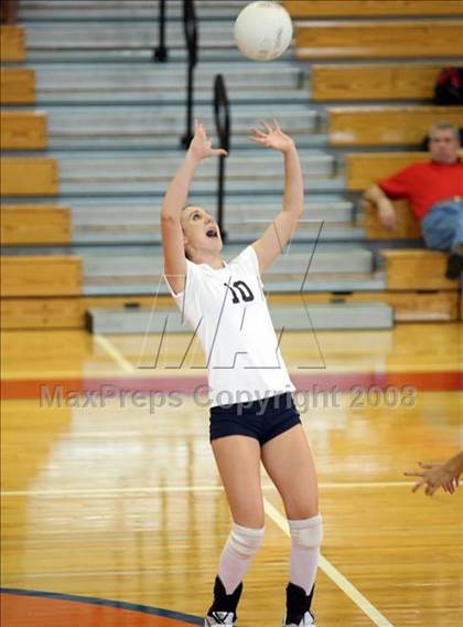 Thumbnail 3 in Highland Park vs Dawson (Nike Volleyball Classic) photogallery.