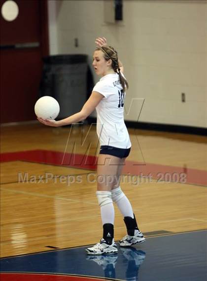 Thumbnail 1 in Highland Park vs Dawson (Nike Volleyball Classic) photogallery.