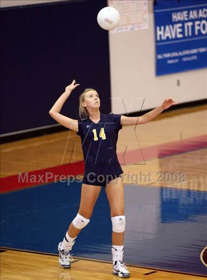 Thumbnail 3 in Highland Park vs Dawson (Nike Volleyball Classic) photogallery.