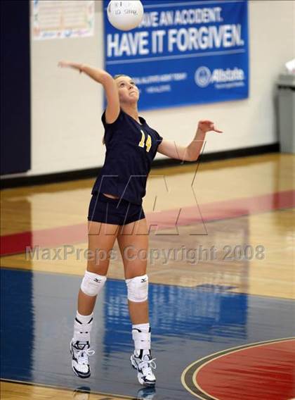 Thumbnail 2 in Highland Park vs Dawson (Nike Volleyball Classic) photogallery.