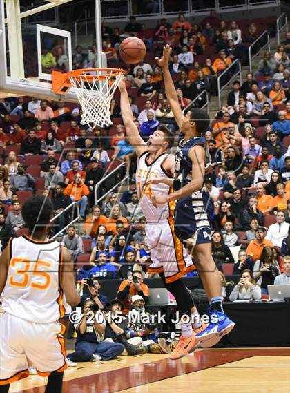 Thumbnail 2 in Desert Vista vs. Corona del Sol (AIA D1 Final) photogallery.