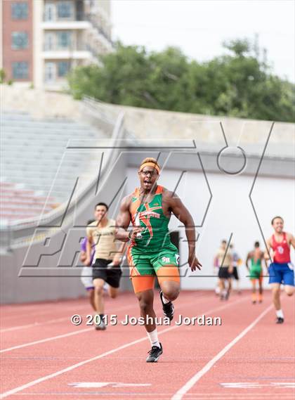 Thumbnail 2 in UIL 5A District Meet (Boys Events) photogallery.