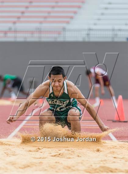 Thumbnail 2 in UIL 5A District Meet (Boys Events) photogallery.