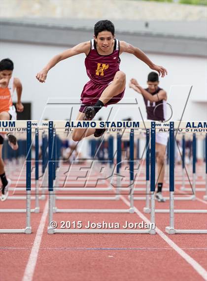 Thumbnail 2 in UIL 5A District Meet (Boys Events) photogallery.